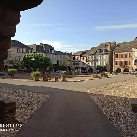 Agreable Maison Au Coeur D'un Village Classe * Sauveterre-de-Rouergue