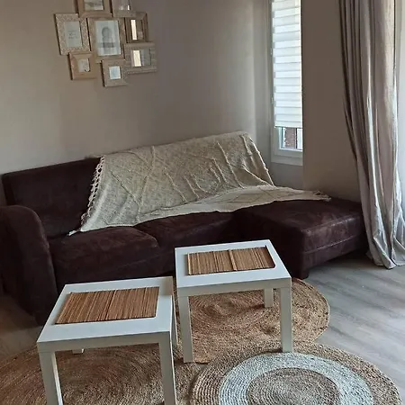 Agreable Maison Au Coeur D'un Village Classe בית נופש